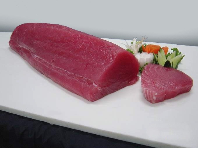 hand-cut-tuna-steaks